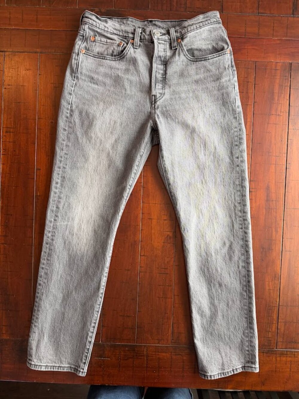 Levi’s 501 Original Fit Gray Wash Straight Leg Jeans Women’s W30 L30